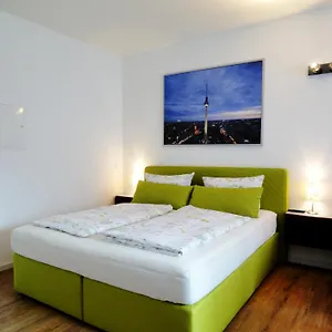 apartments-rummelsburger-bucht-am-ostkreuz.find-berlin-hotels.com/