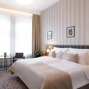 villa-schwaiger.praguehotelsweb.com/